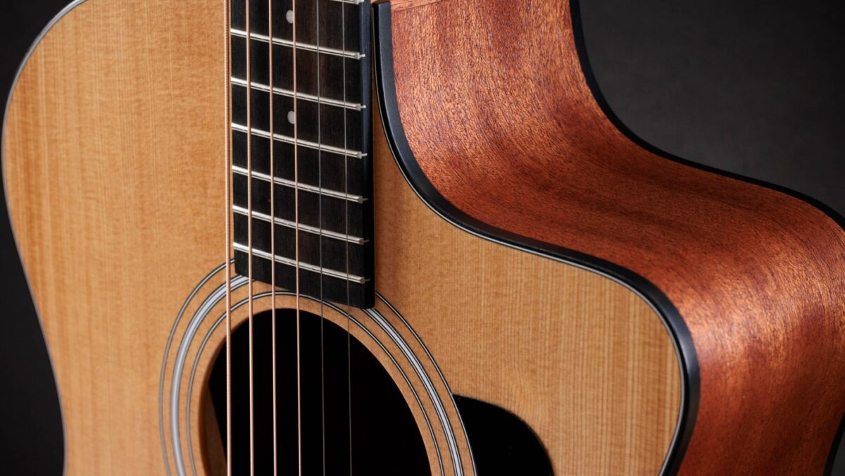 Taylor Guitar 114ce