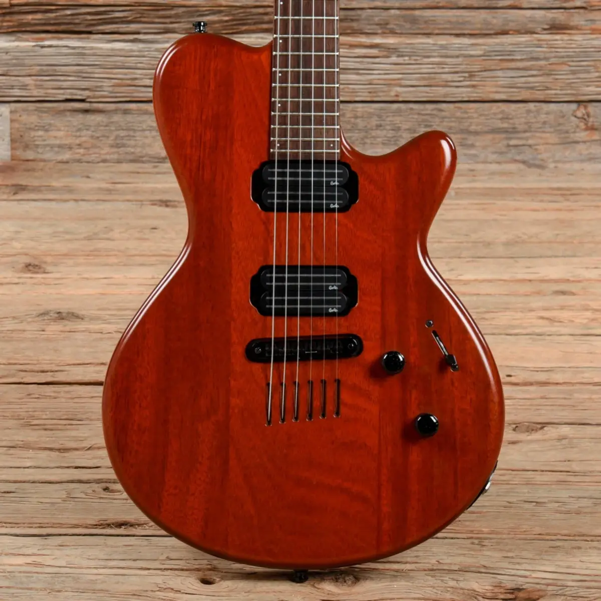 • Godin LG